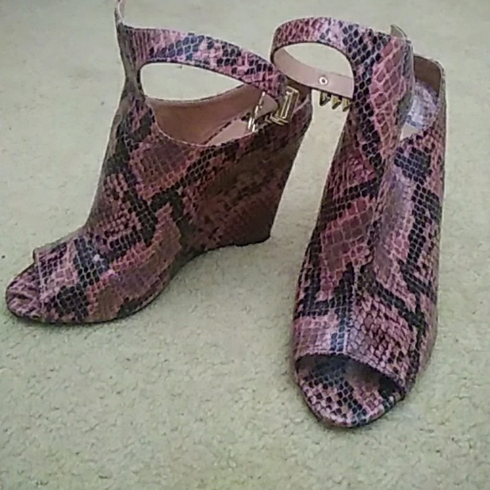 Super cute wedges